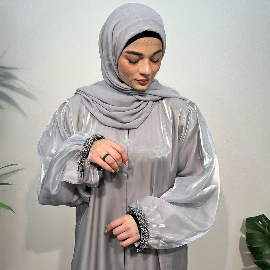 Mondlichtschimmer Abaya mit Spitzenärmeln
