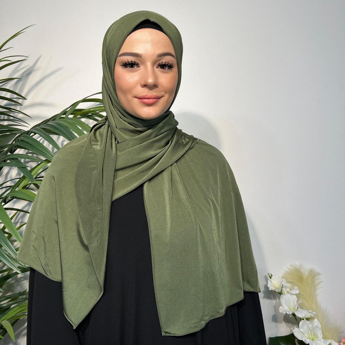 Premium Satin Jersey Kopftuch – Eleganz trifft auf Komfort