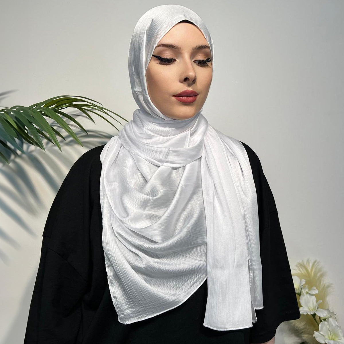 Satin Hijab – Perfekter Sommerbegleiter
