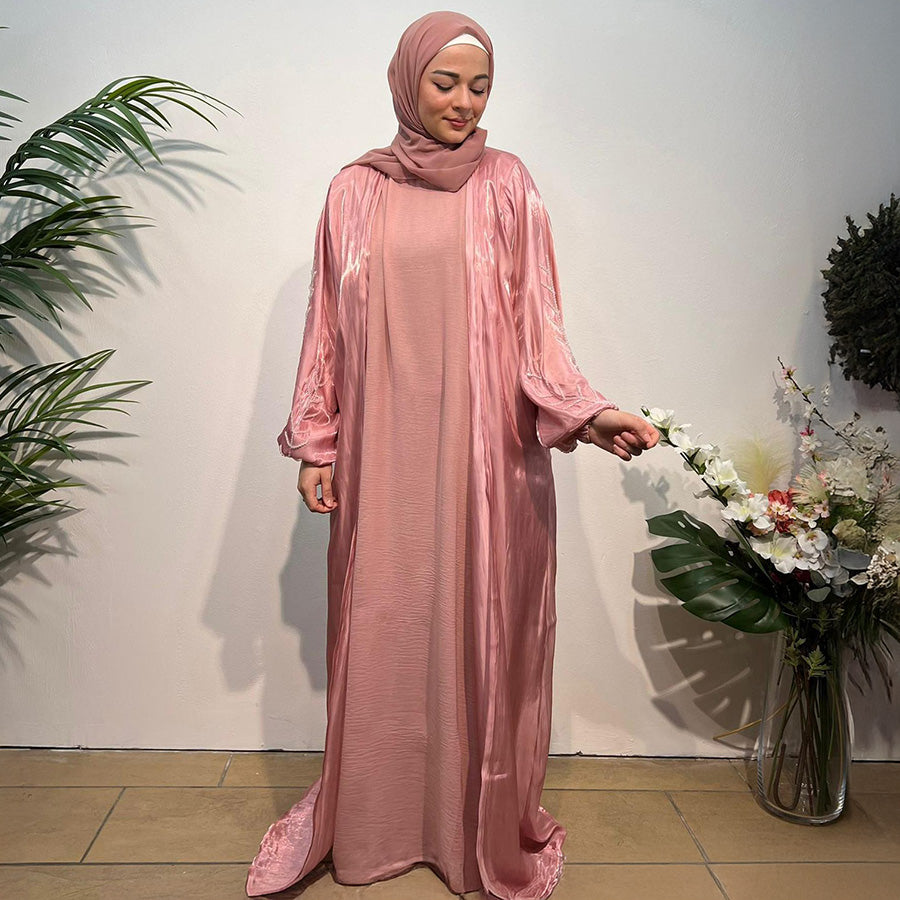 Majestic Dusk: Zweiteilige Abaya mit Handarbeit an den Ärmeln