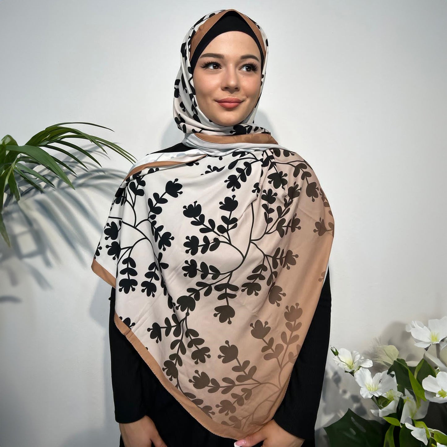 Medina Seide Schleier – Eleganz in jedem Faltenwurf